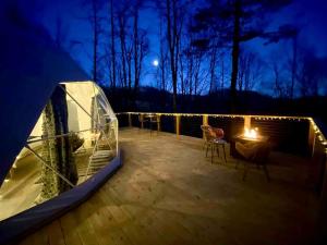 Luxury Redefined: Todd, NC Dome with Private Hot Tub, Unparalleled Views, and Outdoor Oasis