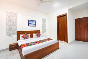 FabHotel Prime Rosens