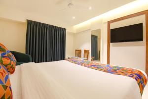 FabHotel Shourya Regency