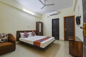 FabHotel Krishna Inn