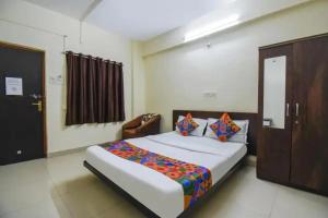 FabHotel Krishna Inn
