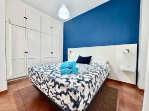 Car Apar - Ground-Floor Apartment 40 m from La Carihuela Beach - AC, No Stairs