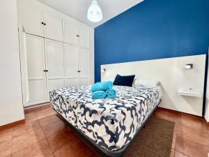 Car Apar - Ground-Floor Apartment 40 m from La Carihuela Beach - AC, No Stairs