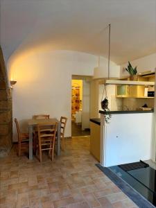 Casa tipica orvietana, nel centro storico Wi-Fi e AC
