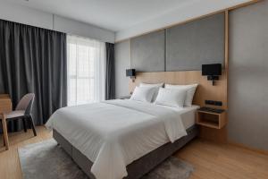 Deo Plaza Apartments