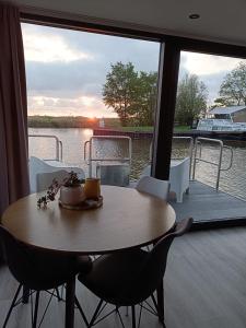 Uniek overnachten in een Tiny House op de Appelhof