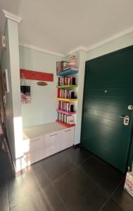 Cozy 2BR in Ano Poli with Sea View