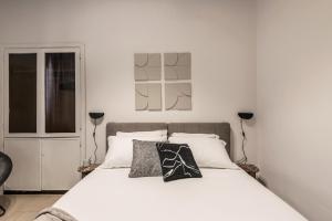 The Best Rent - Two-Bedroom apartment near Fori Imperiali