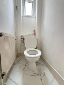 Second floor 2 bedroom flat miles NW1
