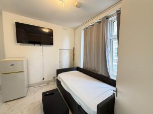 Second floor 2 bedroom flat miles NW1