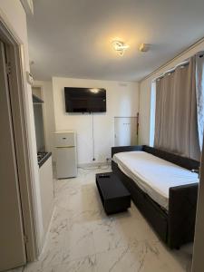 Second floor 2 bedroom flat miles NW1