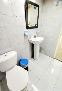 Spacious house near Zona T and Parque de la 93