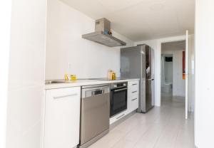 Luxury seafront flat in Puerto Marina