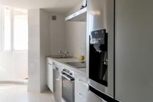 Luxury seafront flat in Puerto Marina