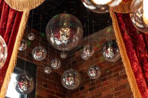 The Velvet Songbird Downtown Luxe Sleeps 24
