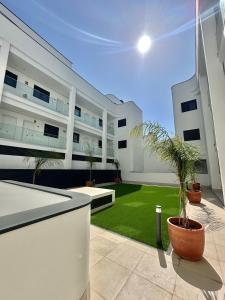 Ocean Breeze Luxury Apartment-Céntrico-Parking-Piscina-Wifi