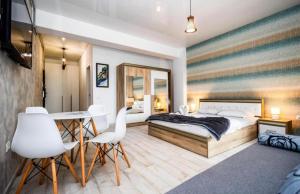 Coral Bay Resort S