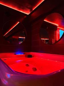 LA LOVEROOM by Sunnyroom