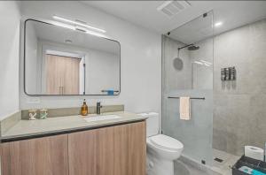 New 2bd 2ba Condo Heart of Downtown