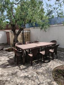 IL MARCHESE DI TRANI - Luxury stay in Puglia - private parking inside the villa