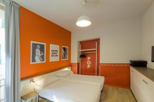 Sure Hotel by Best Western Nologo