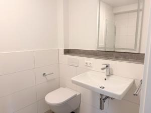 2130 - Strandwiese 13