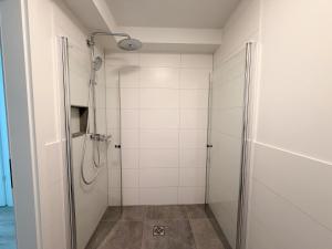 2130 - Strandwiese 13