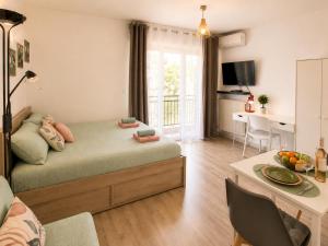 Cozy Studio, 2-Min Walk to Beach and Promenade