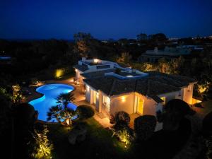 Villa Flor, Exclusive House with Pool in Stintino