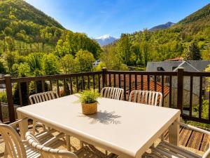 Chalet cosy avec vue Pyrénées, cœur de village