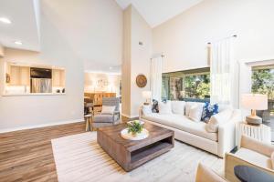 45 Deer Run Lane: Sea Pines
