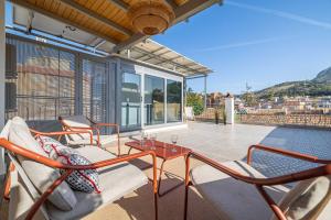Two Private Studios - Ideal for Couples and Friends