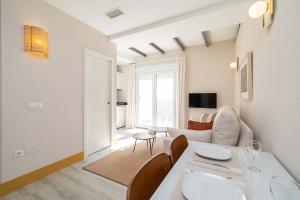 Two Private Studios - Ideal for Couples and Friends