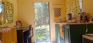 Truck Caravan Rustic Sunflower