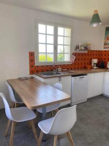 Breton house with sea view & wood burner - 6pers