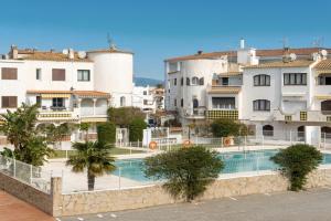 WELCS APARTAMENTO 352 EMP con piscina comunitaria