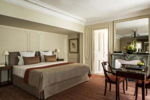 Deluxe Double Room room in Hotel Brighton