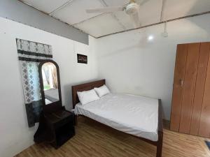 Alas bay hostel n rooms