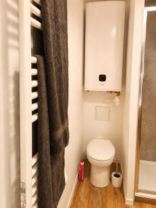 Appartement rénové 1er étage 45m2 avec JARDIN ET JACUZZI