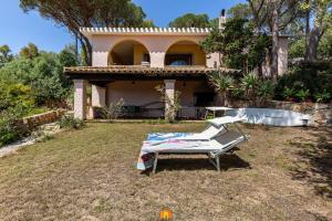 Villa Teresa Simius Beach Front