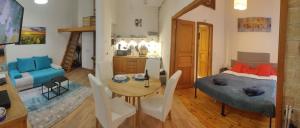W15 Apartman
