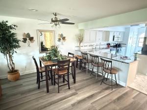 Walk In | Central Location | 2 Pools & Hot Tub | FREE TICKETS INCLUDED - FHE-14