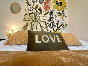 N Studio Flowers Tiercelins cosy au centre ville