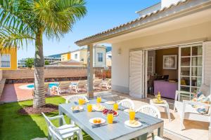 Villa Atenas by Villa Plus