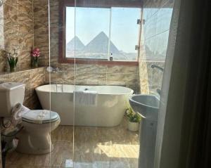 Direct Pyramids View Bed