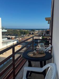 2-Bedroom Apartment on the Beachfront in Altura with Sea View