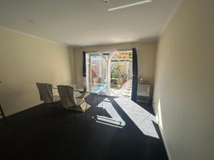 Peace and Love 2 Bedroom Townhouse West Melbourne