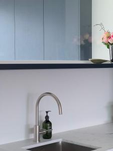 Rietveld Design Rental - Penthouse II