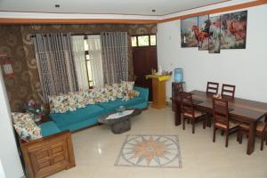 Joyous Cottage