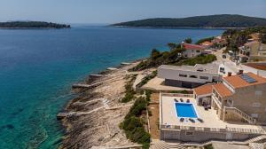 Holiday House Nova